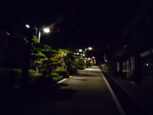 夜中のメインストリート