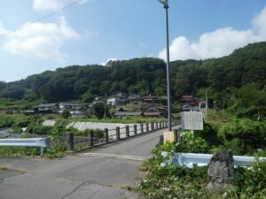 玉の井霊泉の集落