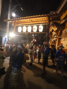 大湯前