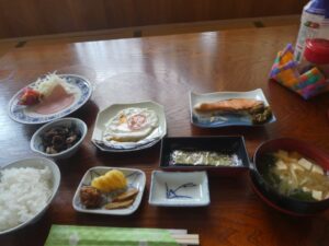 朝食
