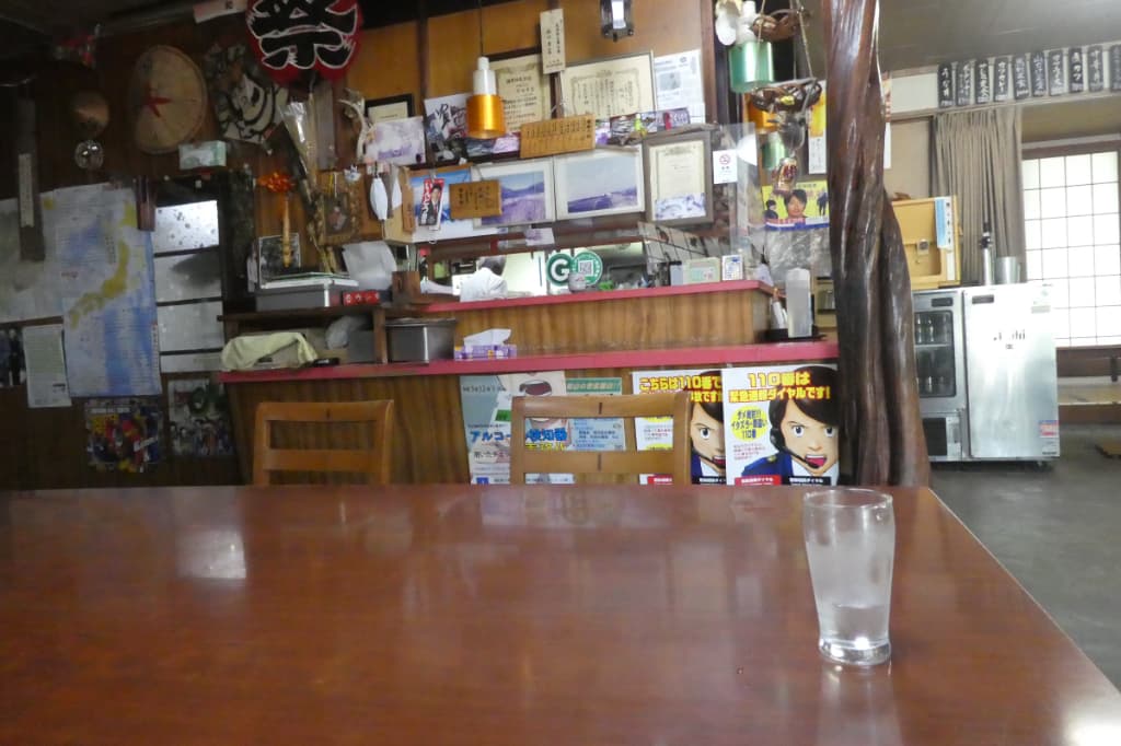 たちばな屋内部