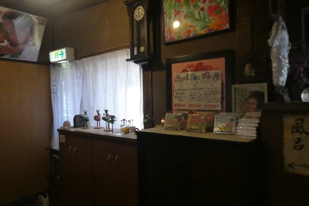 宿の廊下