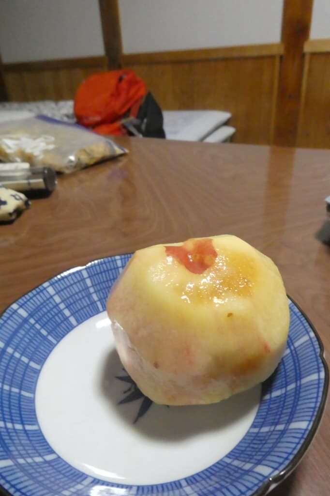 剥いた桃
